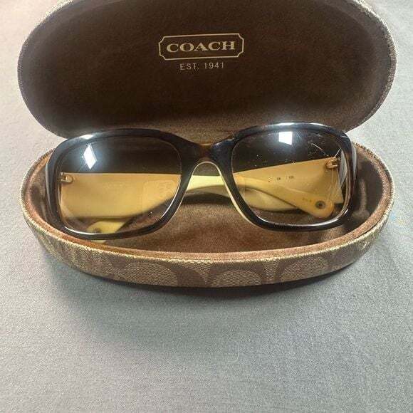 Coach Tortoise LEXI Sunglasses, W/Case Authentic Vintage excellent condition main image 12